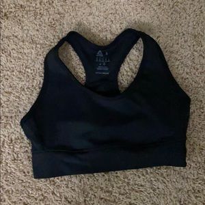 Black sports bra